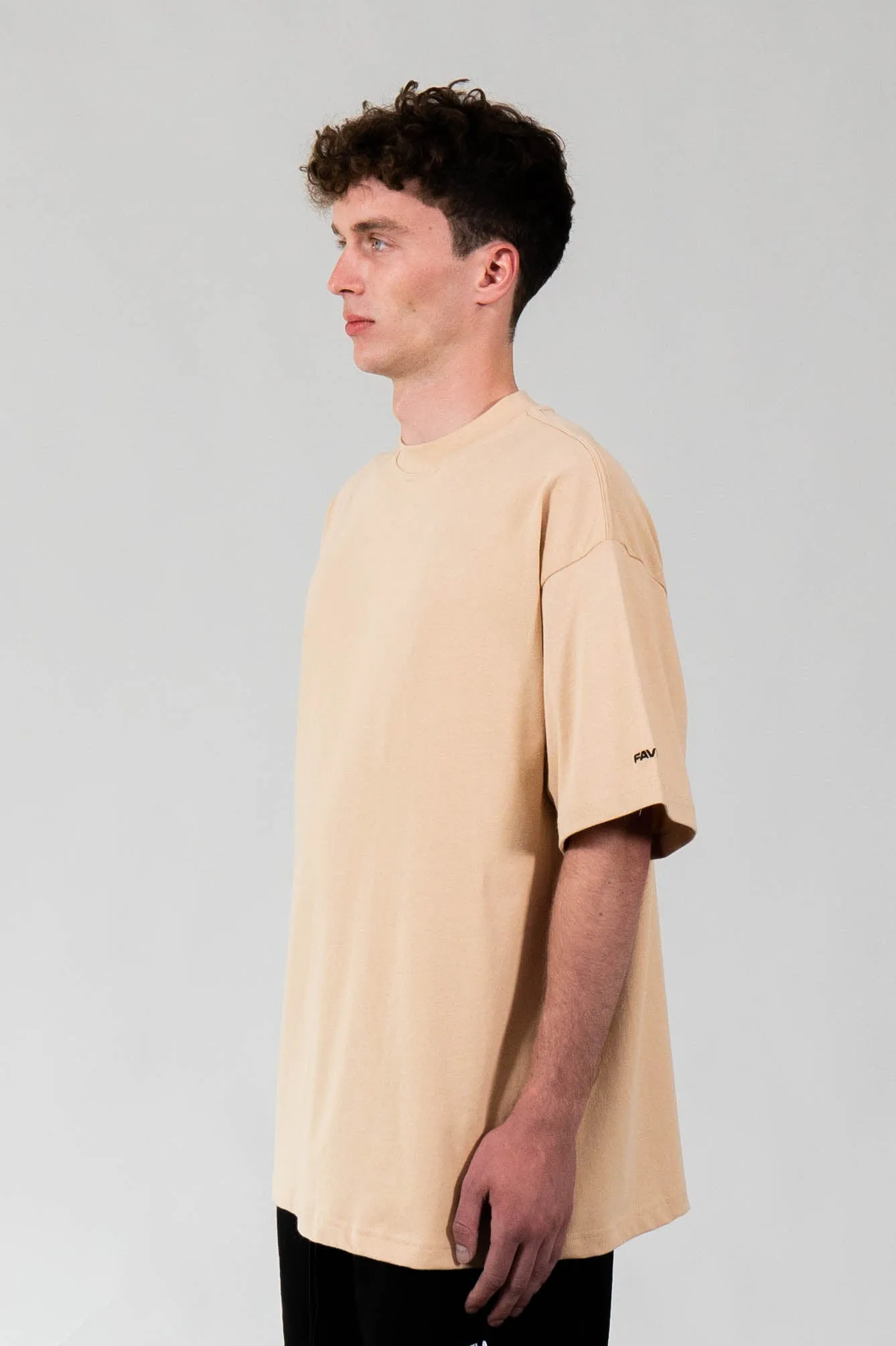 BEIGE T-SHIRT