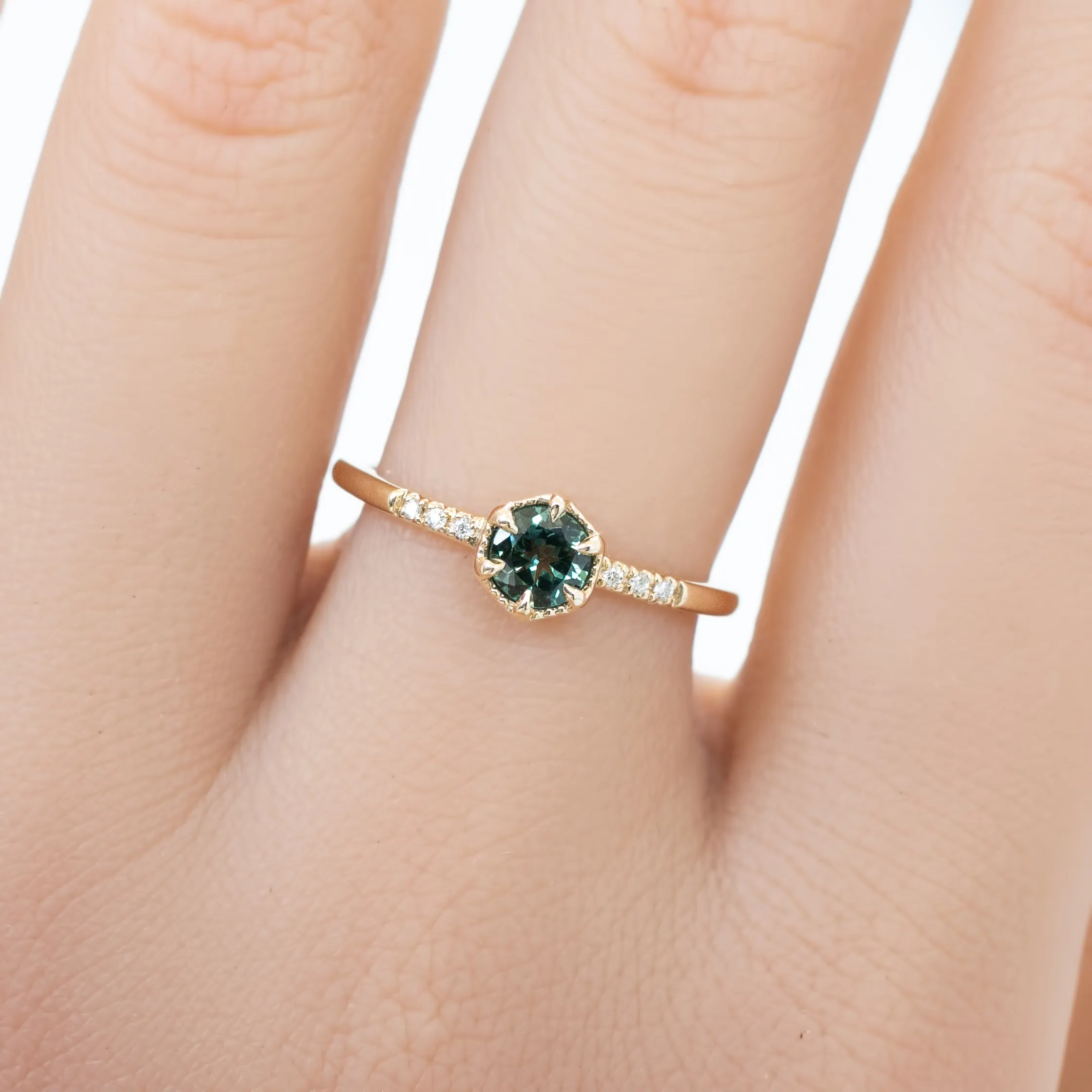 Grace Ring 4.5mm 0.40ct Green Queensland Sapphire 14K Yellow Gold