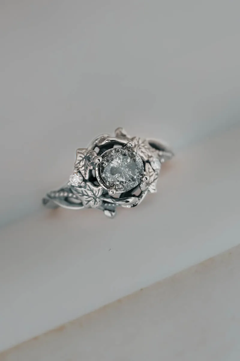 Nature inspired salt & pepper diamond ring / Ivy Undina