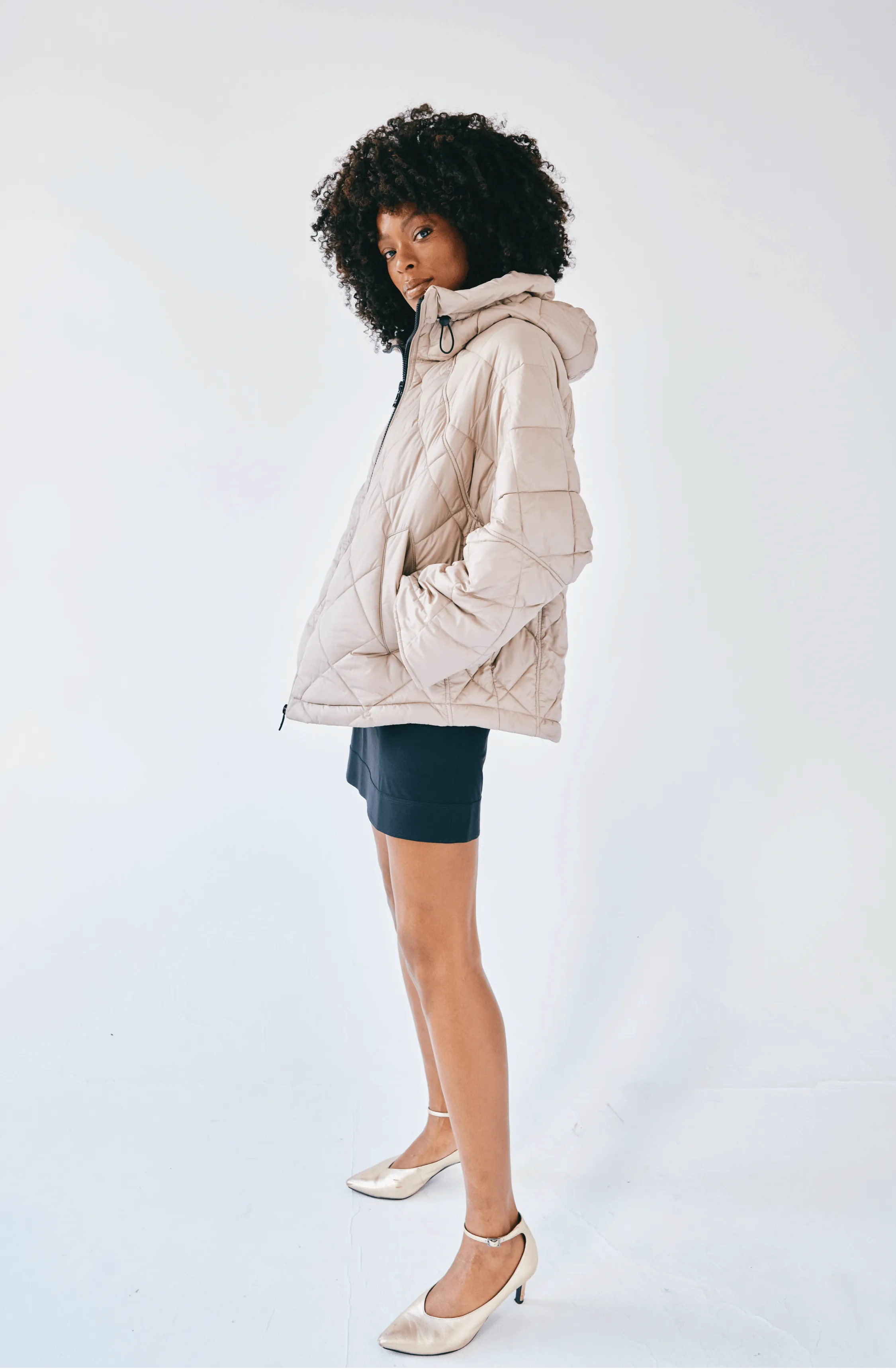 Princedale Recycled Vegan Short Cape Puffer Jacket | Beige